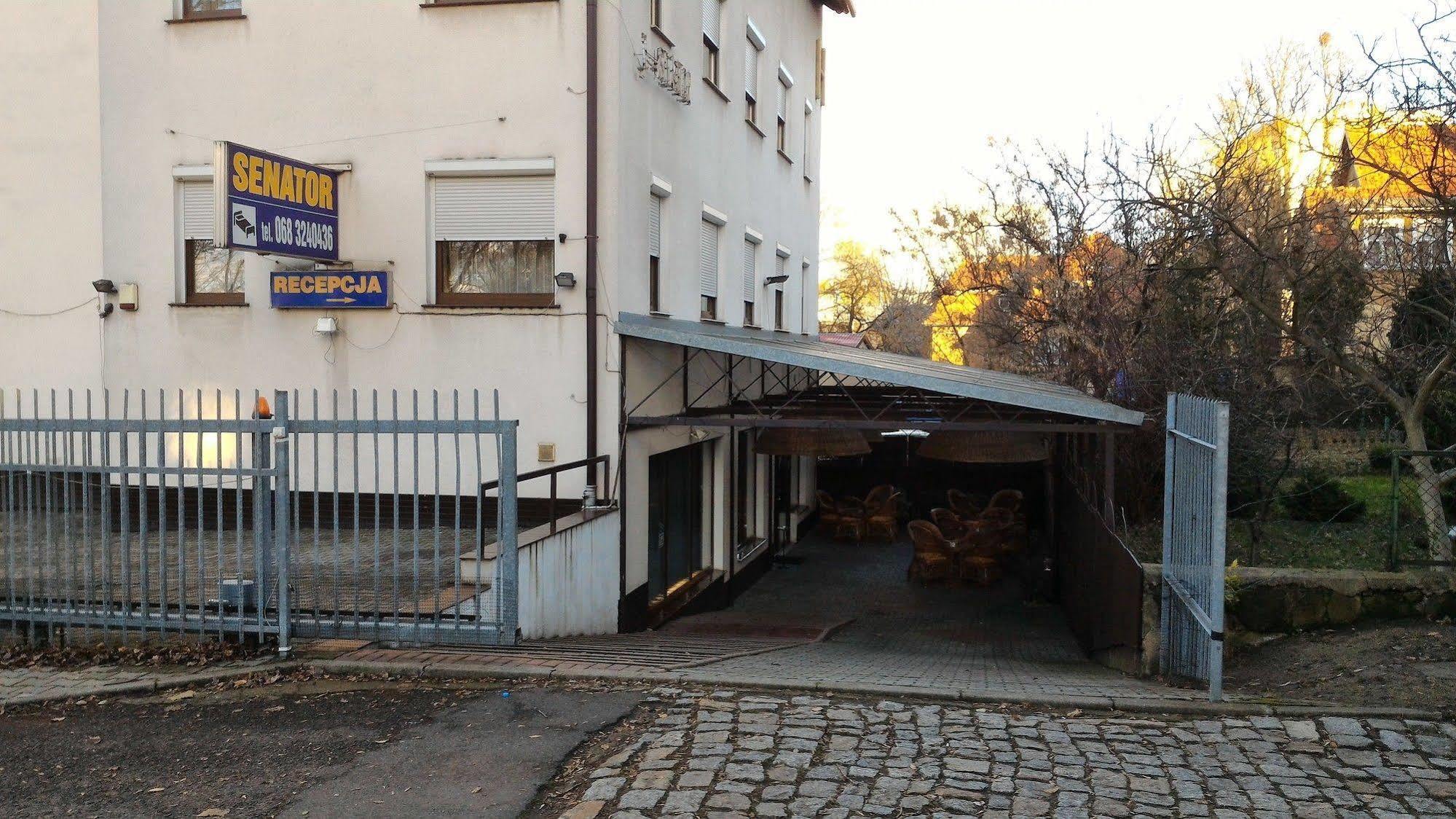 Villa Centrum With Access Kitchen (Adults Only) Zielona Góra Kültér fotó